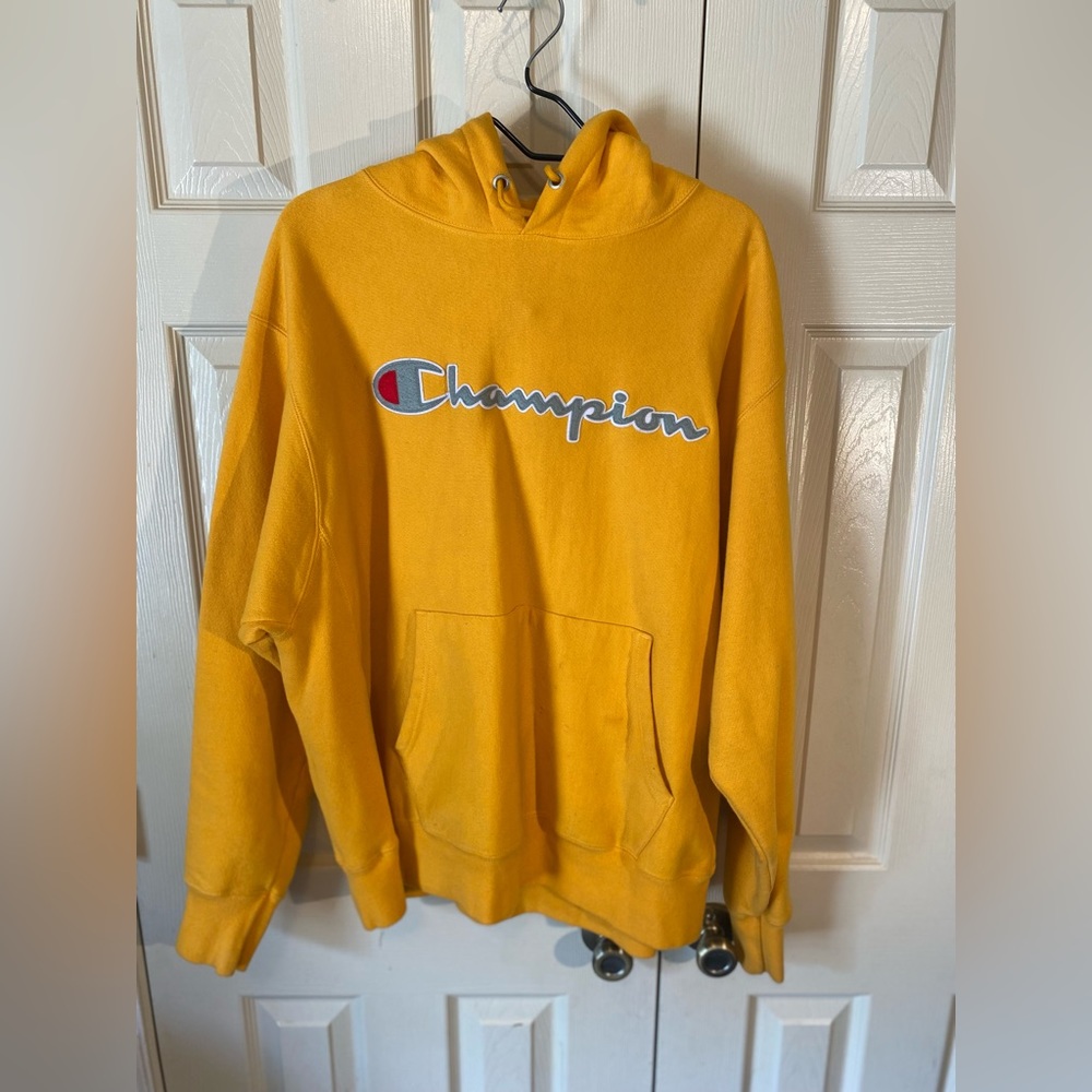 Champion logo hoodie